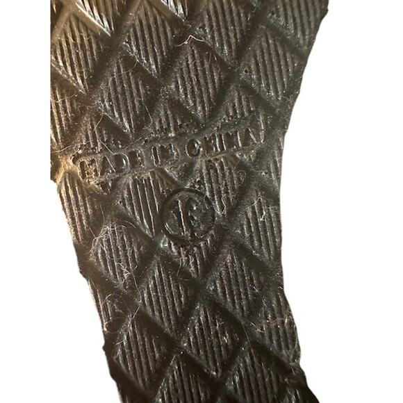 St. Johns Bay Metallic Gray Silver Woven Top Strap Shoes Women Sz 10 - Picture 10 of 10